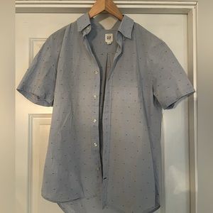 Vacy button down T shirt GAP